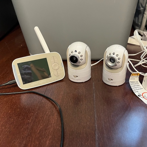 Infant optics DXR-8 monitor and additional camera - Picture 1 of 4